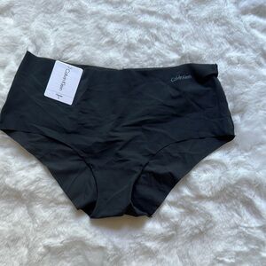 4/$20 🙈 NWT Calvin Klein Black Seamless Underwear